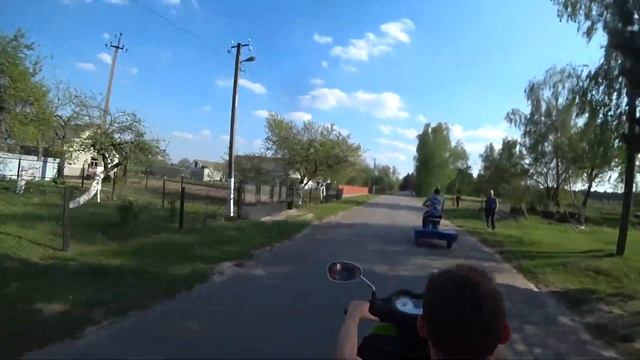 САМЫЙ БОЛЬШОЙ ЭЛЕКТРОСКУТЕР | Крутая самоделка смотреть онлайн