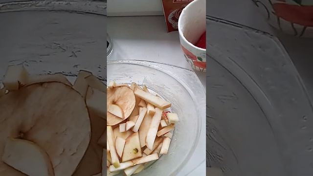 Готовлю Шарлотку с яблоками//Для любимого мужа!!!??? смотреть онлайн