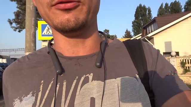 Стоит ли покупать Sony X3000? Сравнение с Sony WX220