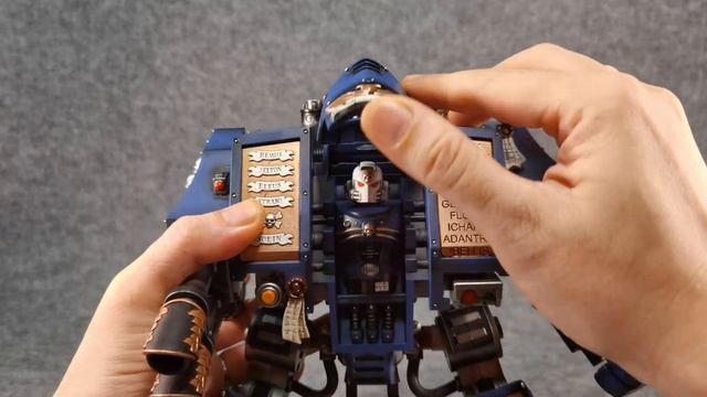 Joytoy Warhammer 40K, Ultramarines Venerable Dreadnought, 1/18 Scale Action Figure
