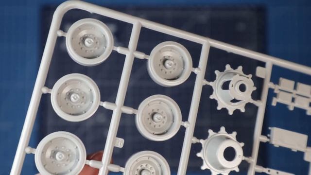 Unboxing ~ M1A1 Abrams - Italeri 1/35 Tank Model Kit Review смотреть онлайн