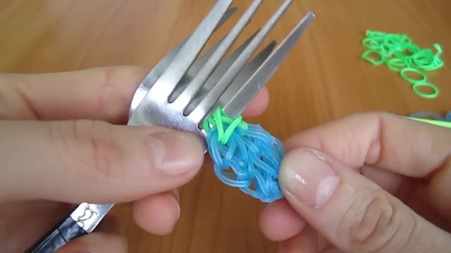 ✿ БРАСЛЕТ "БОЛЬШОЙ ЦВЕТОК" ✿ из резинок RAINBOW LOOM ✿ БЕЗ СТАНКА ✿ смотреть онлайн