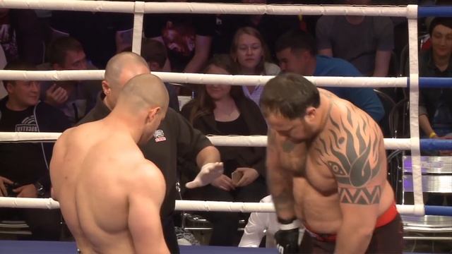 Первый бой Ивана Штыркова: Иван Штырков vs Виталий Опарин/Shtirkov vs Oparin смотреть онлайн