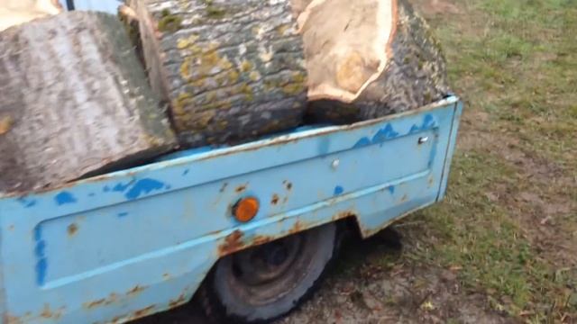 Доставка дров на мини-тракторе с прицепом смотреть онлайн