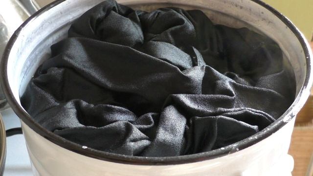 КАК ВЕРНУТЬ ЦВЕТ ВЕЩАМ / МОЙ ОПЫТ / КАК ПОКРАСИТЬ БРЮКИ ДОМА / смотреть онлайн