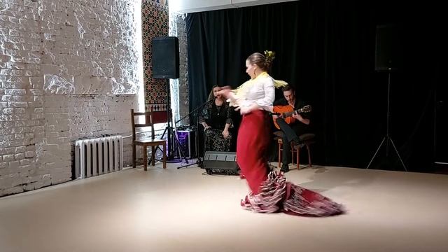 Julia Penkovskaya — Alegrías смотреть онлайн