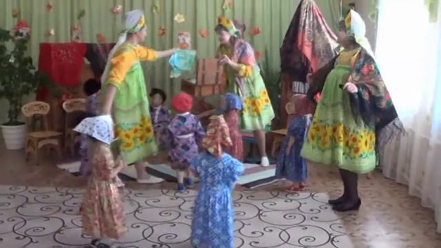 Русская народная игра "Платочек". Руководители: Корчагина Е.С., Травникова И. П., г. Алапаевск. смотреть онлайн