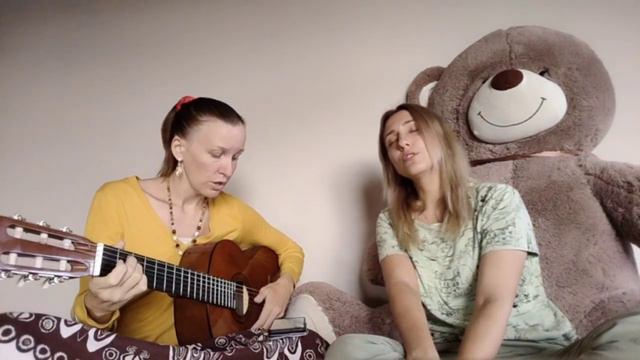 Оля и Лера поют песню Останусь смотреть онлайн