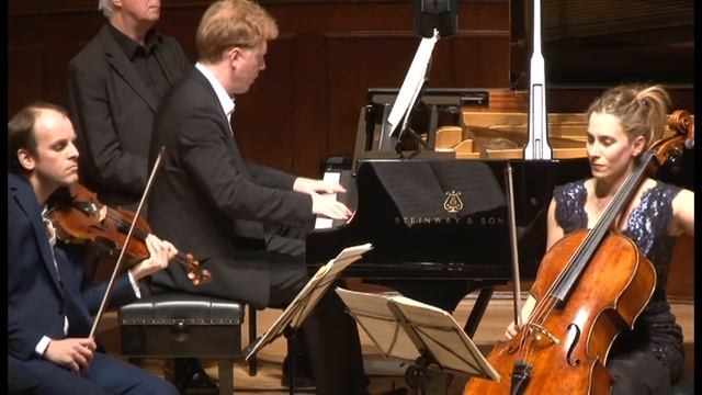 Dvorak: Piano Trio No.3 in F minor Op.65 4th mov. Finale. Allegro con brio (Leonore Piano Trio) смотреть онлайн