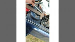 Установка газовых амортизаторов на капот део Ланос. Газовые упоры на Ланос. Газовые упоры на капот