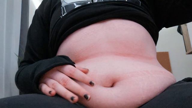 Burping and Belly play смотреть онлайн