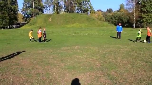 Тренировка юных футболистов смотреть онлайн