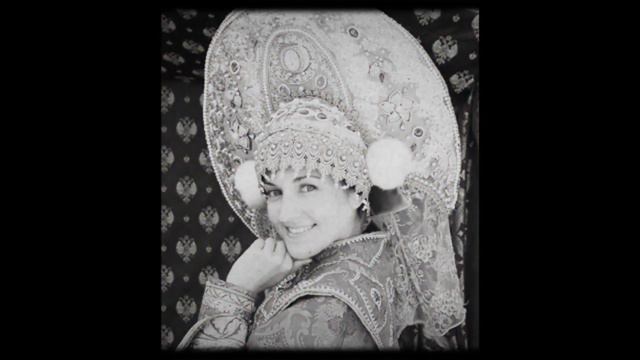 "Зорька алая" исполняет Владимир Хлынинъ. смотреть онлайн