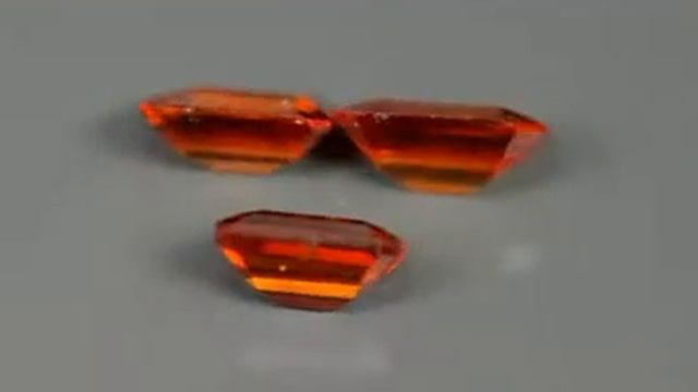 Камень гессонит гранат натуральный 2.66 карат! арт.20503