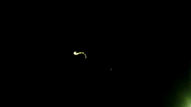 1993 Nissan Sentra 1.6l (Automatic) vs 2004 Nissan Sentra 2.0s смотреть онлайн