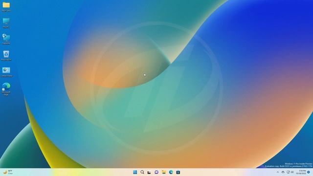 Windows 11 Dev Build 25231: Tablet-Optimized Taskbar, New System Tray, Fixes & More смотреть онлайн