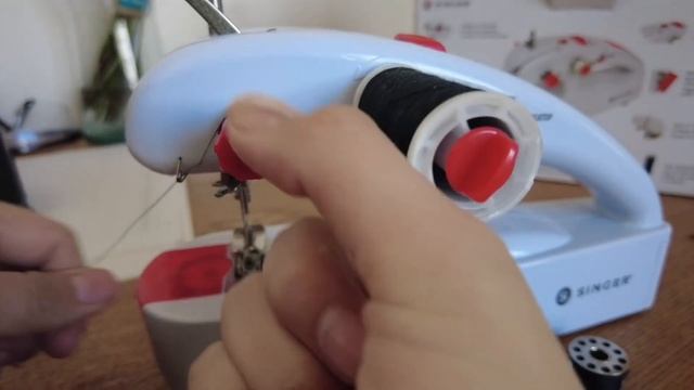 UNBOXING | TUTORIAL: Mini maquina de coser Singer - Stitch Quick смотреть онлайн