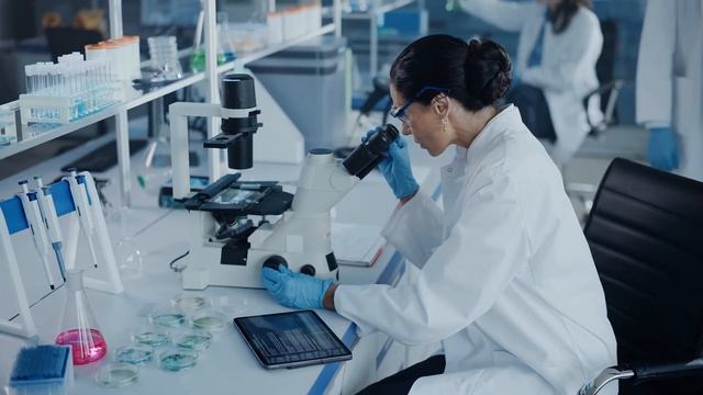 OttLite SanitizingPRO LED Desk Lamp with UVC Air Purifier смотреть онлайн