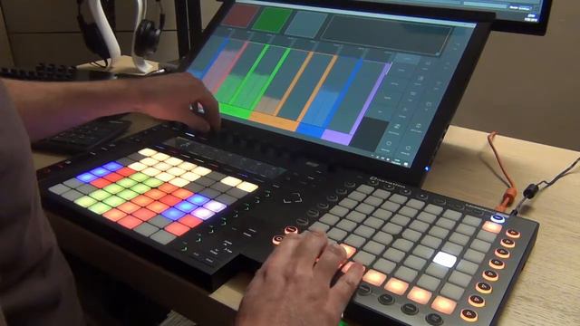 Spectrum - Fluid - Uniselector (Live From The Lab) смотреть онлайн