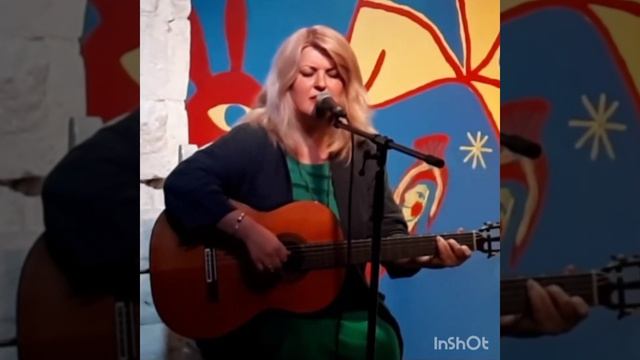 Ольга Гарина "Из неуютности прокуренных квартир..." смотреть онлайн