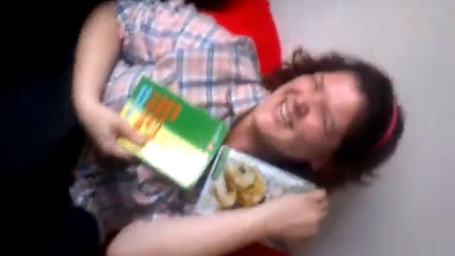 Обзор книжной книжной полки в гостях? смотреть онлайн