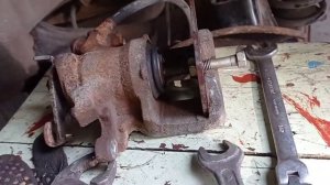 Как вдавить тормозной цилиндр. Mitsubishi Outlander 3 (2012). Задний суппорт