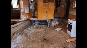 Как сгноить пол за 16 лет? Ремонт полов в частном доме