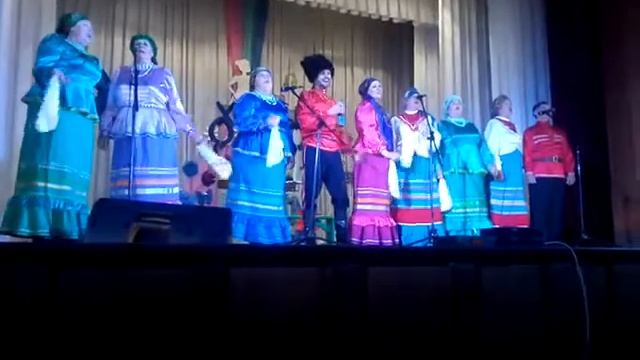 Хомуты сценка из театральной постановки и песня Розпрягайте хлопці коней смотреть онлайн