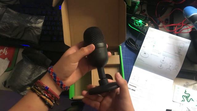 AMOS A VER QUE SALE ||| Microfono RAZER Seiren mini unboxing y review смотреть онлайн