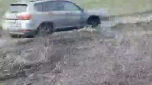 Хавал6 и грязь, тихо объехал ниву