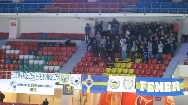 Fenerbahçe, bize bu yoldan geri dönüş yok | Fenerbahçe tribünü @ Burhan Felek Voleybol Salonu смотреть онлайн