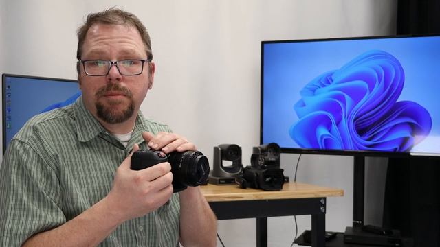 PTZ Camera vs. Camcorder: Which is Best for Your Video Needs? смотреть онлайн