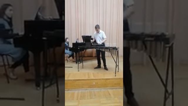 Дмитриев Виктор (ШМВ) - Л. Боккерини ,,Менуэт,, ксилофон смотреть онлайн