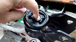 Замена сайлентблока алюминиевого рычага Форд Фокус 3