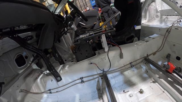 Stripping another 50KG+ from our Race Audi TT! смотреть онлайн