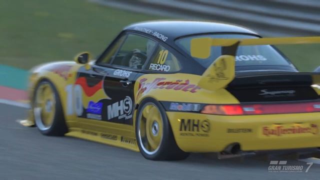 Gran Turismo 7: Manthey Racing Hassroder Porsche 993 смотреть онлайн