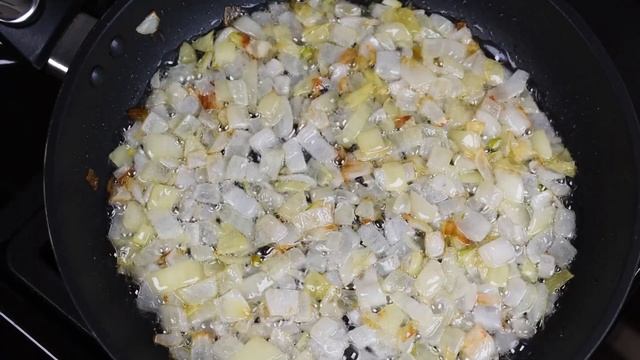 Салат из консервированной фасоли! Быстро и вкусно! смотреть онлайн