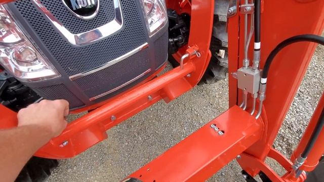 Kioti Tractor RX7320 Powershuttle Cab Walkaround смотреть онлайн