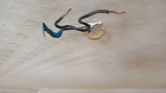 Светодиодный светильник вместо люстры. Маленькие хитрости при установке. смотреть онлайн