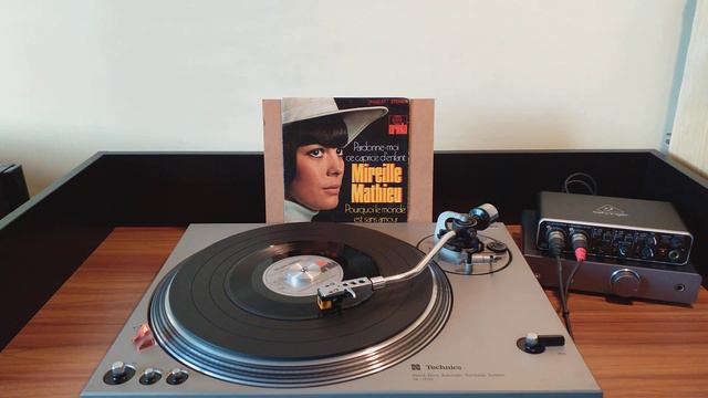 Mireille Mathieu - Pardonne-Moi ce Caprice D'enfant (Forgive me for This Childish Whim) [1970] смотреть онлайн