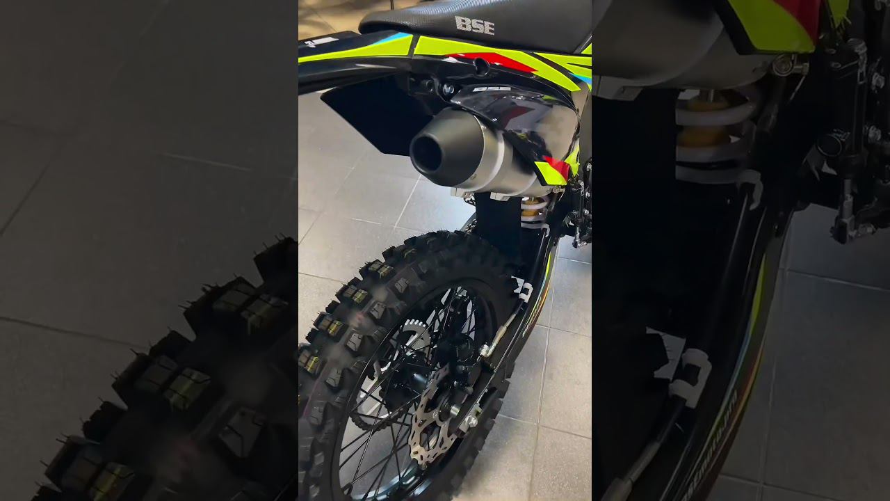 Всё нужное, без лишнего! #moto #reels #stunt #стант#суета #bse #зверь #питбайк #эндуро #покатушки смотреть онлайн