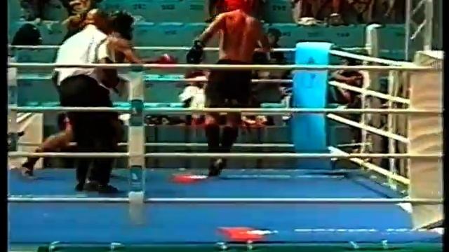 Мишин Михаил (Ч.М. по кикбоксингу 2005г. Марокко ) смотреть онлайн