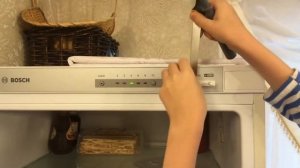 Как поменять выключатель освещения в холодильнике