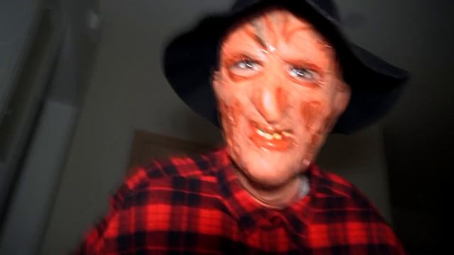 СНЯЛ МАСКУ С ФРЕДДИ КРЮГЕРА в 3:00 *настоящее лицо фредди крюгера* смотреть онлайн