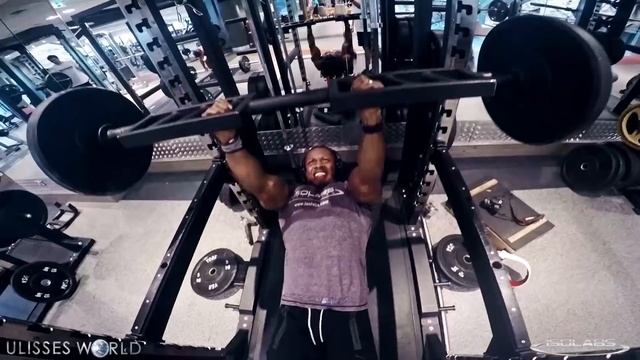 Ulisses Jr - Chest Pump смотреть онлайн
