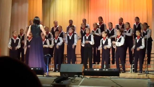 "Bring me little water, Silvy" Krasnoyarsk's choir Kamerton смотреть онлайн