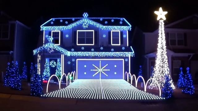 Christmas Lights at Station Drive смотреть онлайн
