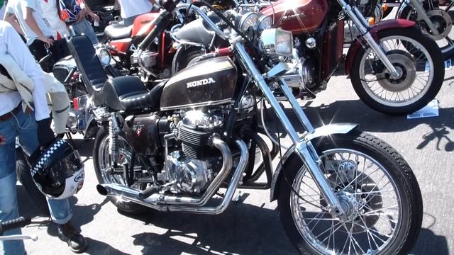 70s Classic Custom Honda CB750 Motorcycle смотреть онлайн
