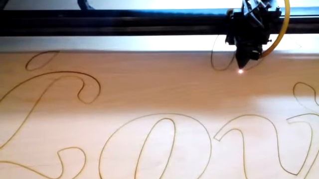 Лазерная резка фанеры до 10 мм смотреть онлайн