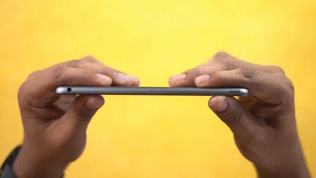 Best Tablet Below Rs 25K? - iPad 9th Generation Long Term Review after 6 Months & iPad OS 16 Update смотреть онлайн